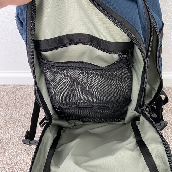 URBRUTEFORCE BACK PACK - Picture 4 of 7